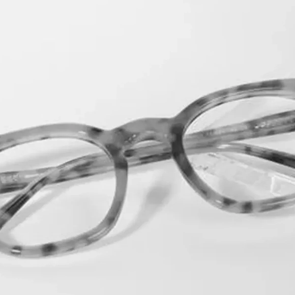 Marlow Tortoise acetate detail