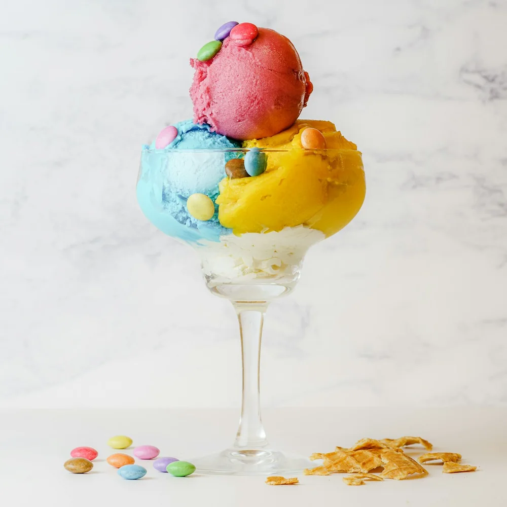 Ice Cream Cakes & Sundaes