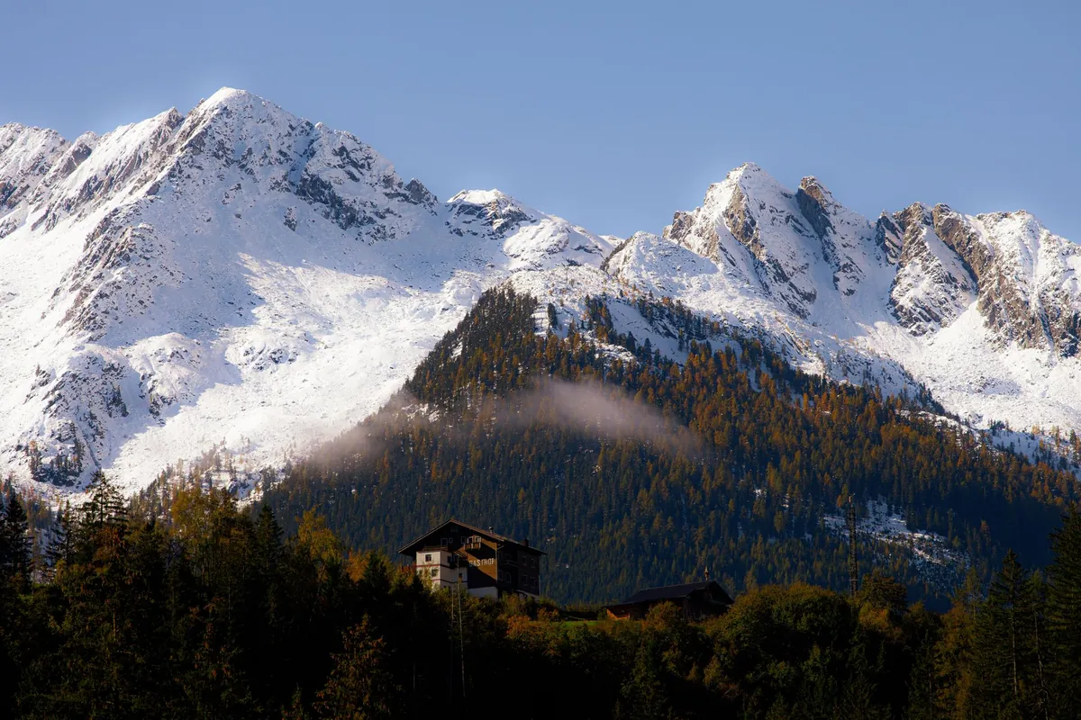 Pinecrest Mountain Lodge