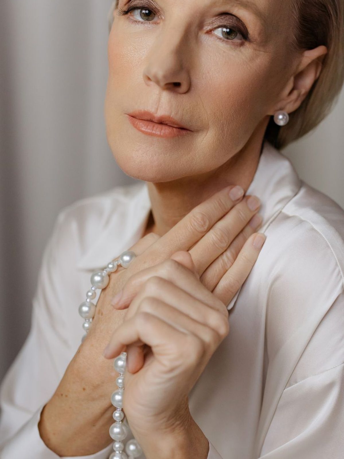 Lune Pearl Drop Earrings
