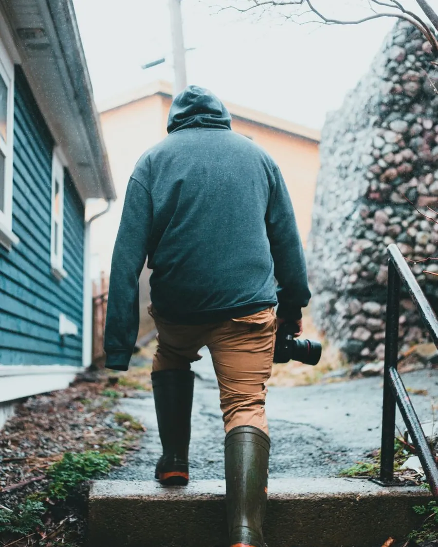 Look 06, Walking to the unit
