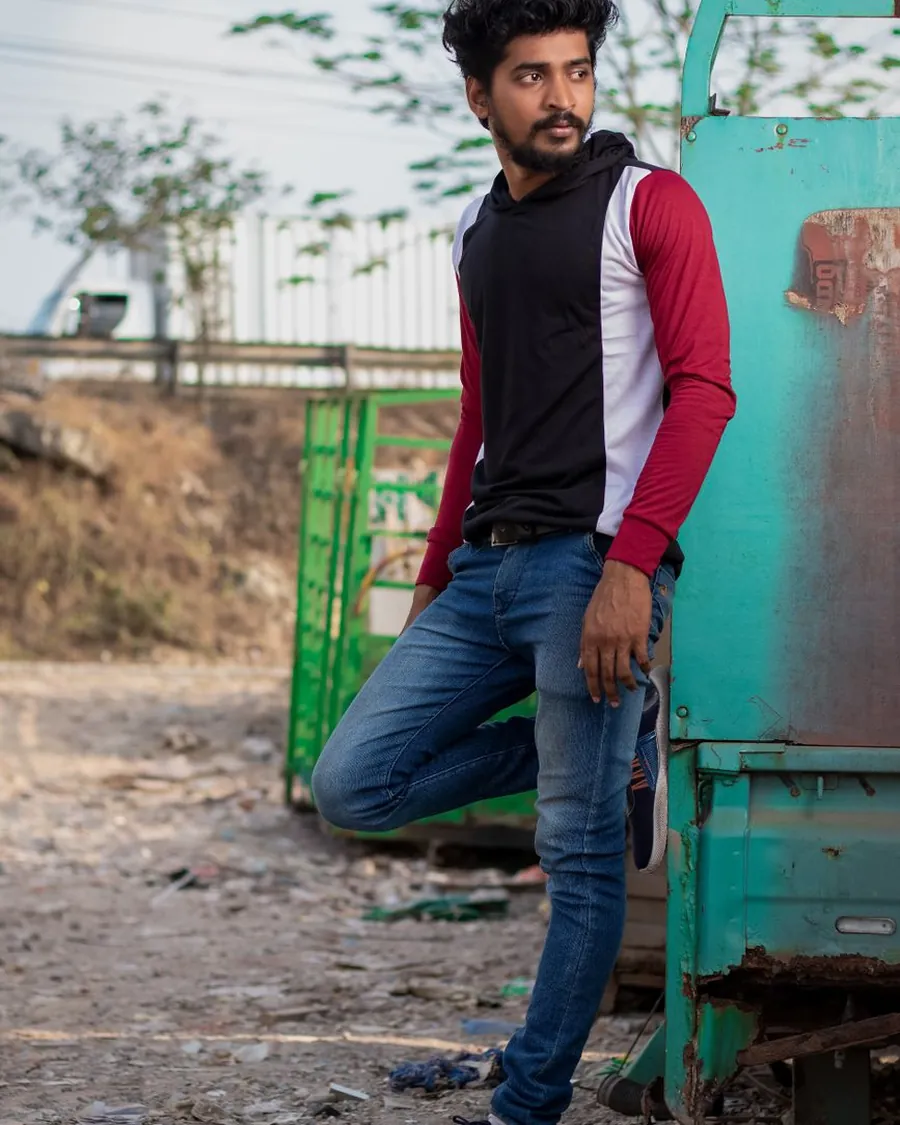 Look 03, Sewri yard