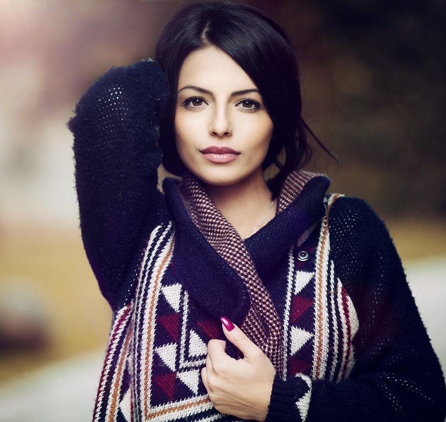 Bordeaux Houndstooth Scarf