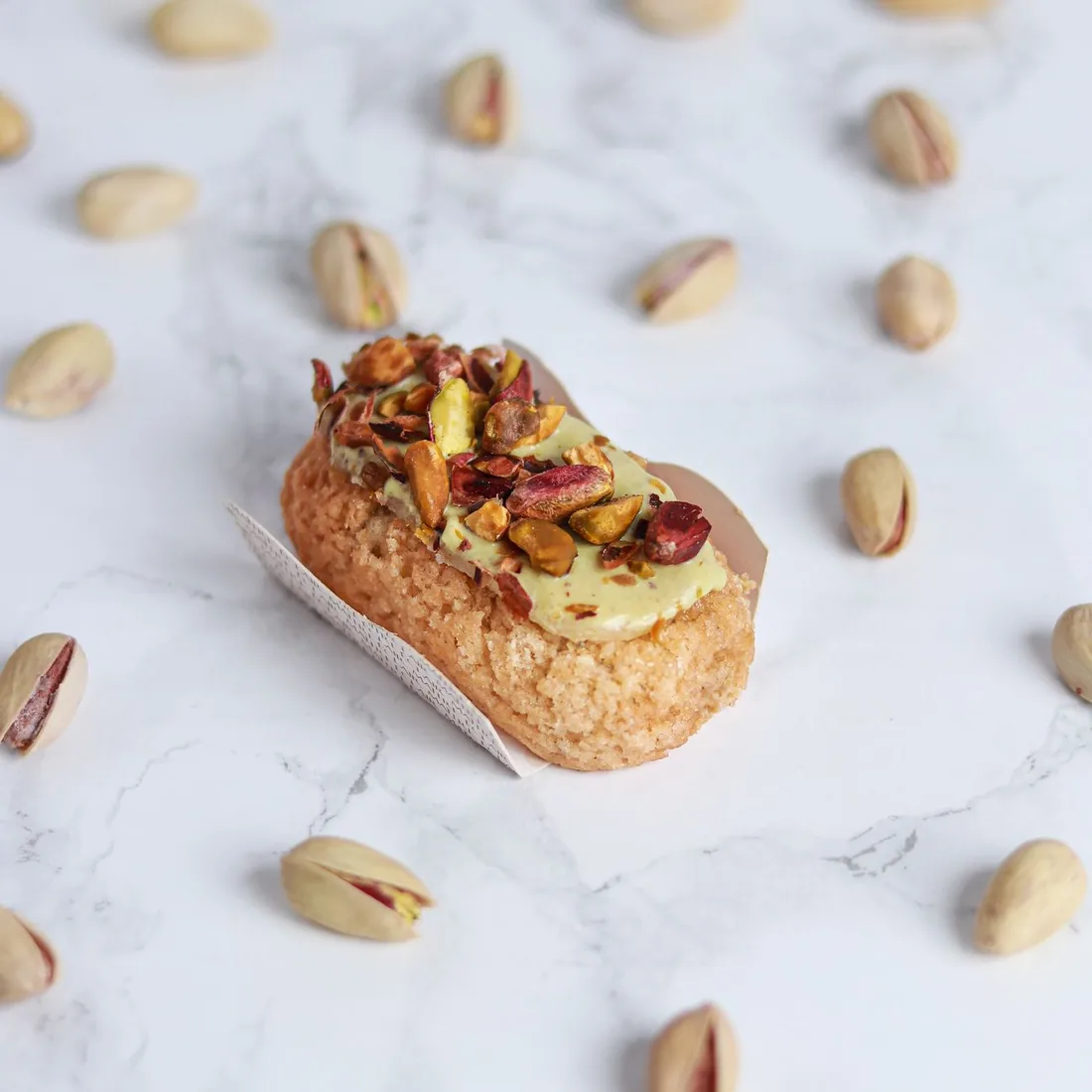 Pistachio Éclair