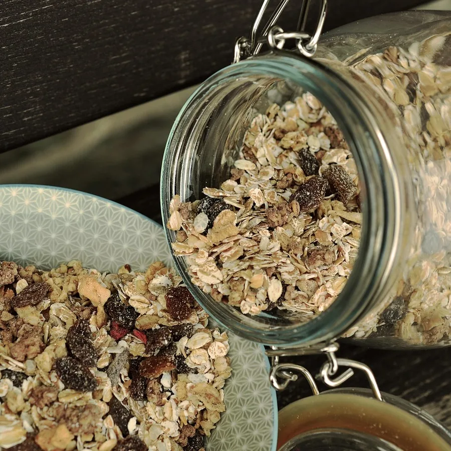 Toasted Oat & Seed Granola Pot