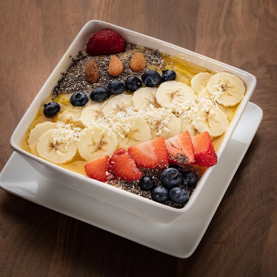 Mango Coconut Smoothie Bowl