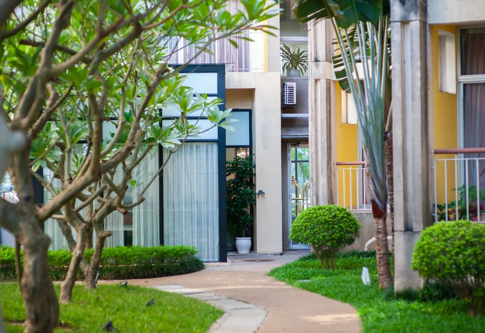 Raintree Apartment, Indiranagar