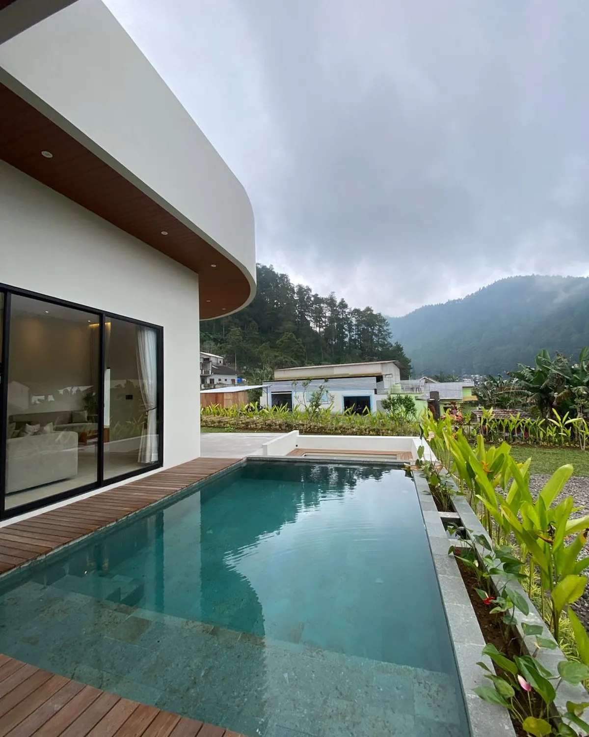 Hillside Villas