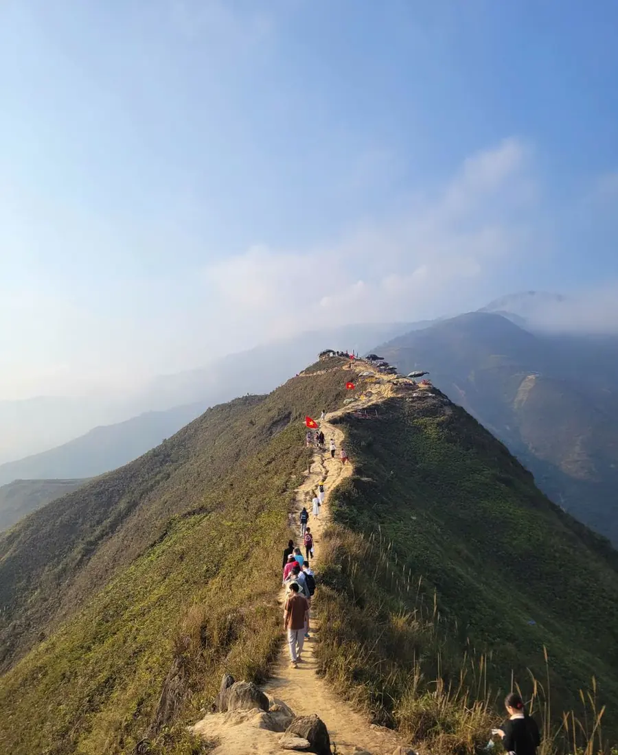 Sunrise ridge trek