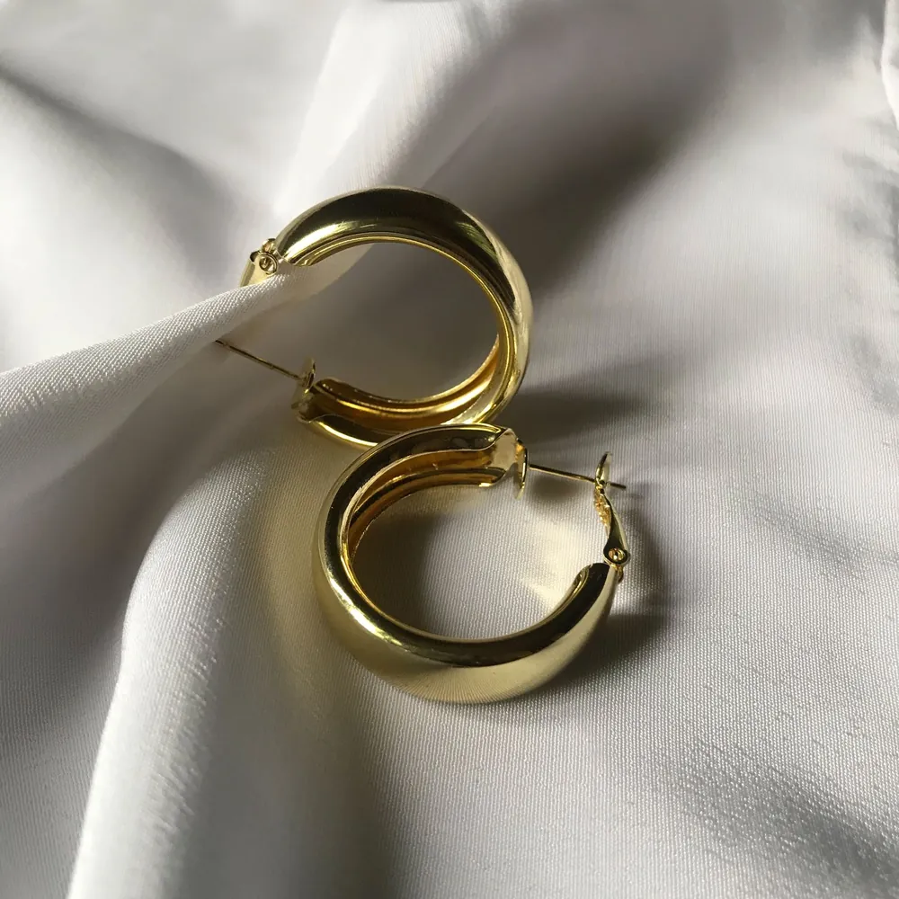 Statement Gold Hoops