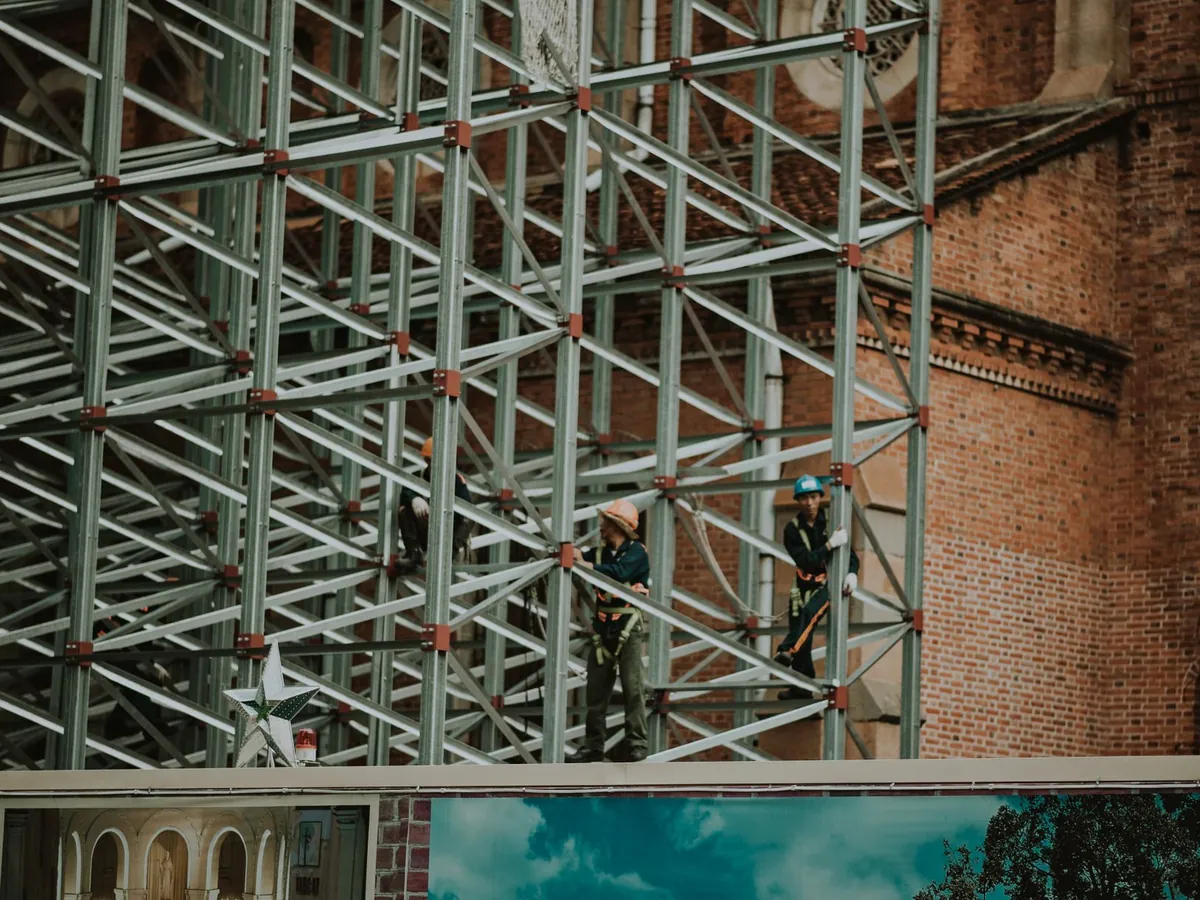 Cuplock scaffold system