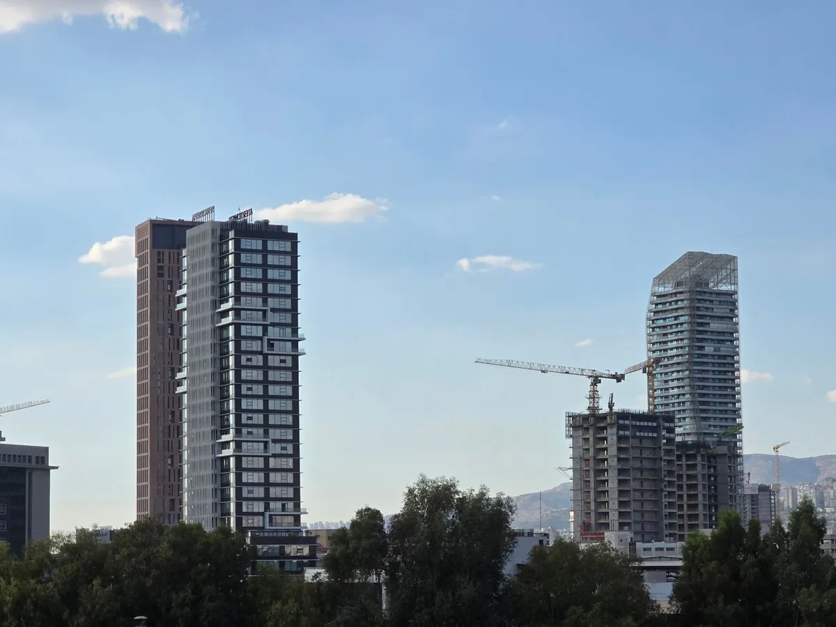 Tower crane